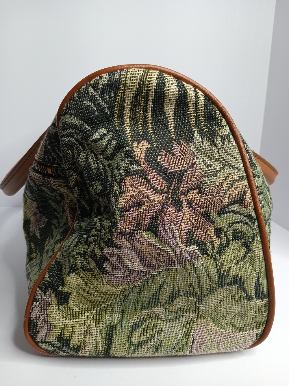 American Tourister Green Floral Tapestry Travel Bag with Tan Trim - Picture 4 of 7